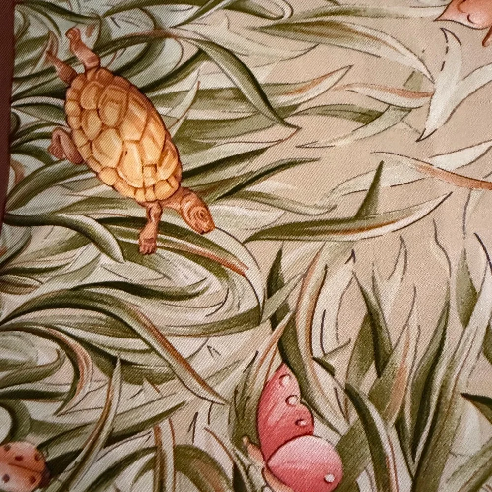 Tiffany & Co. Silk scarf with Green and Brown Nature Motif - Picture 2 of 8